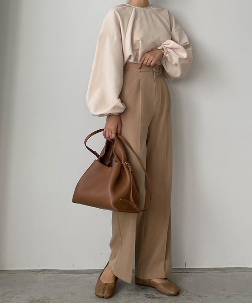 Louere(ルエレ)の「ダブルタックベーシックパンツ(その他パンツ・レディース・ブラック/ブラウン/アイボリー/モカ/ベージュ・LARGE/SMALL/MEDIUM/X-LARGE)」の7枚目の写真