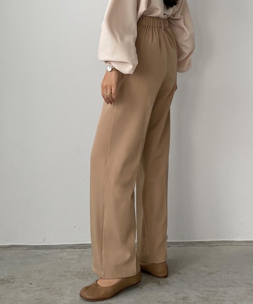 Louere(ルエレ)の「ダブルタックベーシックパンツ(その他パンツ・レディース・ブラック/ブラウン/アイボリー/モカ/ベージュ・LARGE/SMALL/MEDIUM/X-LARGE)」の9枚目の写真