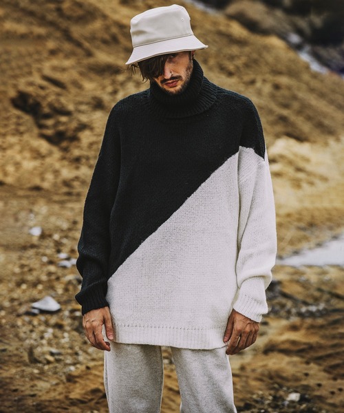NO ID.(ノーアイディ)の「バイカラータートルネックPO(ニット/セーター・メンズ・ネイビー/ブラック/グリーン/イエロー・ONE SIZE)」の11枚目の写真