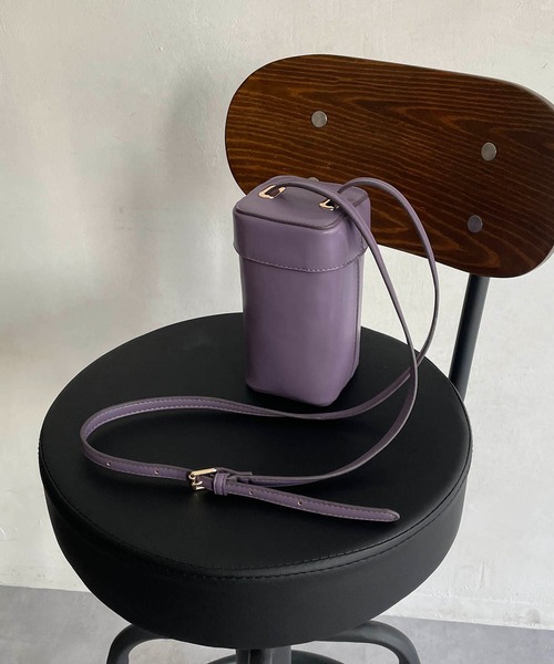 CAPRICIEUX LE'MAGE（カプリシューレマージュ）の「スクエアショルダーバッグ（ショルダーバッグ・レディース・ブラック/パープル/キャメル・FREE）」の6枚目の写真