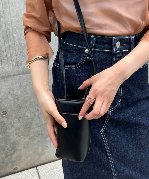 CAPRICIEUX LE'MAGE（カプリシューレマージュ）の「スクエアショルダーバッグ（ショルダーバッグ・レディース・ブラック/パープル/キャメル・FREE）」の11枚目の写真