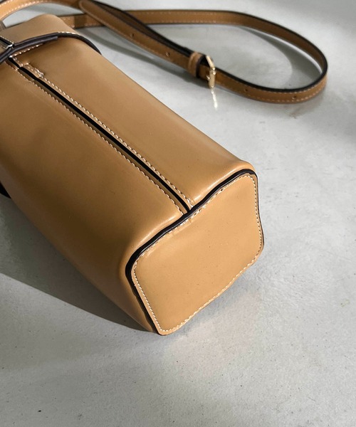 CAPRICIEUX LE'MAGE（カプリシューレマージュ）の「スクエアショルダーバッグ（ショルダーバッグ・レディース・ブラック/パープル/キャメル・FREE）」の17枚目の写真