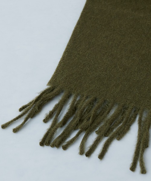 Lui's（ルイス）の「【THE INOUE BROTHERS/イノウエブラザーズ】Brushed Scarf / アルパカマフラー（マフラー・メンズ・チャコールグレー/ライトグレー/ブラック/ネイビー/ブラウン/グレー/カーキ/オレンジ/グリーン/キャメル/バーガンディー/キナリ・FREE）」の18枚目の写真