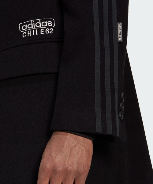 adidas（アディダス）の「BLUE VERSION チリ 62 ウールコート