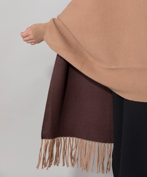 Munich(ミューニック)の「ダブルフェイスニットポンチョ(ストール/ショール・レディース・ブラック/グレー/ベージュ・FREE)」の16枚目の写真