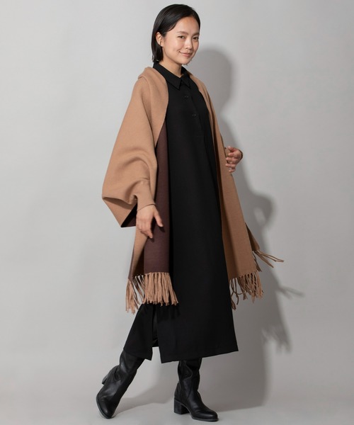 Munich(ミューニック)の「ダブルフェイスニットポンチョ(ストール/ショール・レディース・ブラック/グレー/ベージュ・FREE)」の5枚目の写真