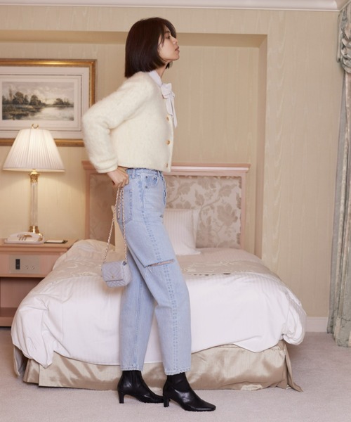 SNIDEL(スナイデル)の「アンクルブーツ(ブーツ・レディース・ブラック/ライトグレー・SMALL/MEDIUM/LARGE)」の3枚目の写真