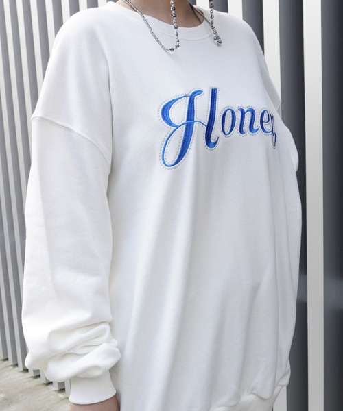 ARCHIVER（アーカイバ）の「【Bz】Honey刺繍裏毛ユニセックスBIGプルオーバー(RZ)（スウェット・レディース・ブラウン/ピンク/ブラック/グレー/オフホワイト・FREE）」の6枚目の写真