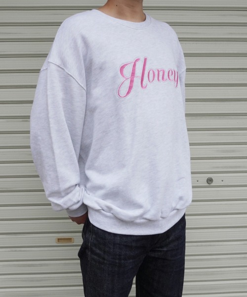 ARCHIVER（アーカイバ）の「【Bz】Honey刺繍裏毛ユニセックスBIGプルオーバー(RZ)（スウェット・レディース・ブラウン/ピンク/ブラック/グレー/オフホワイト・FREE）」の19枚目の写真