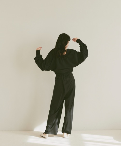 moi tytto（モイテュット）の「タックパンツ/低身長さん向けSサイズあり（その他パンツ・レディース・ベージュ/ナチュラル/ブラック・SMALL/MEDIUM）」の9枚目の写真