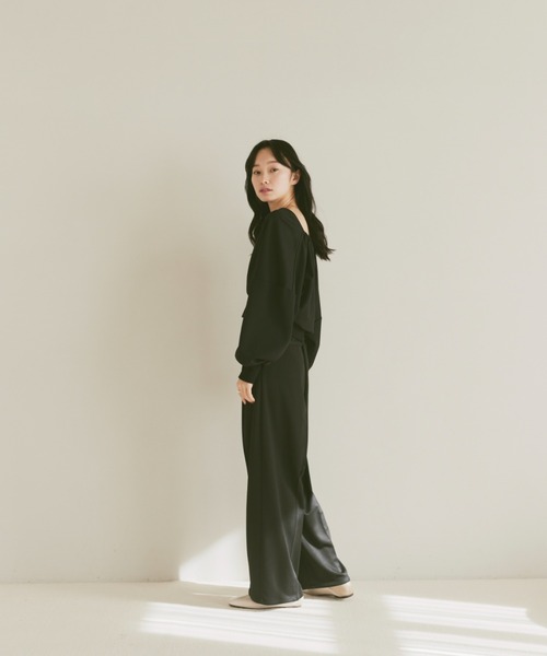 moi tytto（モイテュット）の「タックパンツ/低身長さん向けSサイズあり（その他パンツ・レディース・ベージュ/ナチュラル/ブラック・SMALL/MEDIUM）」の11枚目の写真