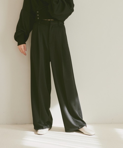 moi tytto（モイテュット）の「タックパンツ/低身長さん向けSサイズあり（その他パンツ・レディース・ベージュ/ナチュラル/ブラック・SMALL/MEDIUM）」の19枚目の写真