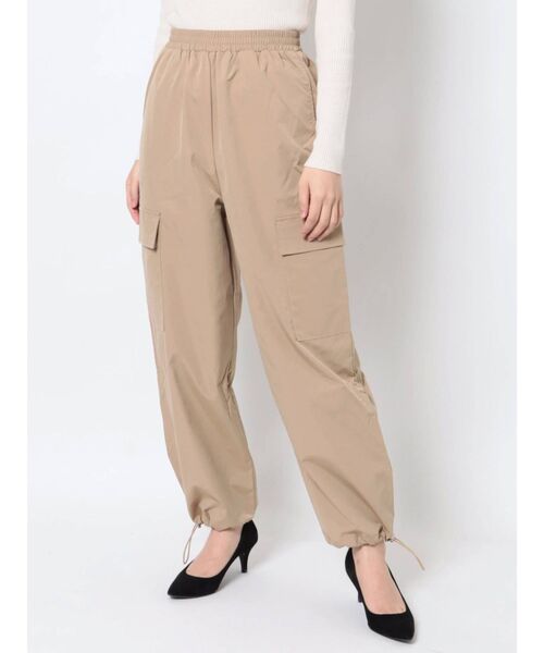 MURUA（ムルーア）の「ベネシャンカーゴパンツ（カーゴパンツ・レディース・アイボリー/ブラック/カーキ/ピンク/ベージュ/オレンジ・FREE）」の4枚目の写真