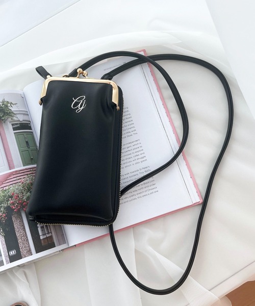 apres jour（アプレジュール）の「フェイクレザーマルチケース【ZOZOTOWN限定アイテム】（ショルダーバッグ・レディース・ブラック/アイボリー・フリー）」の4枚目の写真