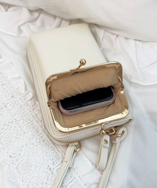 apres jour（アプレジュール）の「フェイクレザーマルチケース【ZOZOTOWN限定アイテム】（ショルダーバッグ・レディース・ブラック/アイボリー・フリー）」の9枚目の写真