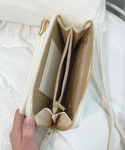 apres jour（アプレジュール）の「フェイクレザーマルチケース【ZOZOTOWN限定アイテム】（ショルダーバッグ・レディース・ブラック/アイボリー・フリー）」の10枚目の写真