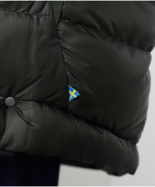 KLATTERMUSEN（クレッタルムーセン）の「【KLATTERMUSEN / クレッタルムーセン】OFF THE MOUNTAIN 32 Leviten（ダウンジャケット/コート・メンズ・ベージュ/グリーン・MEDIUM/LARGE）」の19枚目の写真