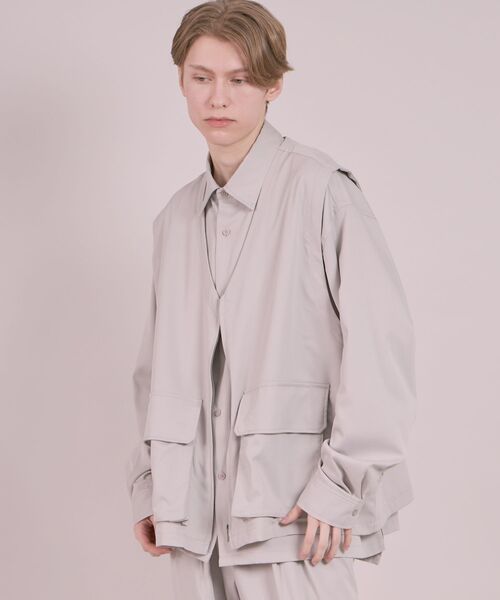 FFEIN(フェイン)の「【FFEIN(フェイン)】TR CARGO VEST / TR カーゴポケット ZIP ベスト(ベスト・メンズ・ライトグレー/チャコール/ブラック・MEDIUM/LARGE)」の3枚目の写真