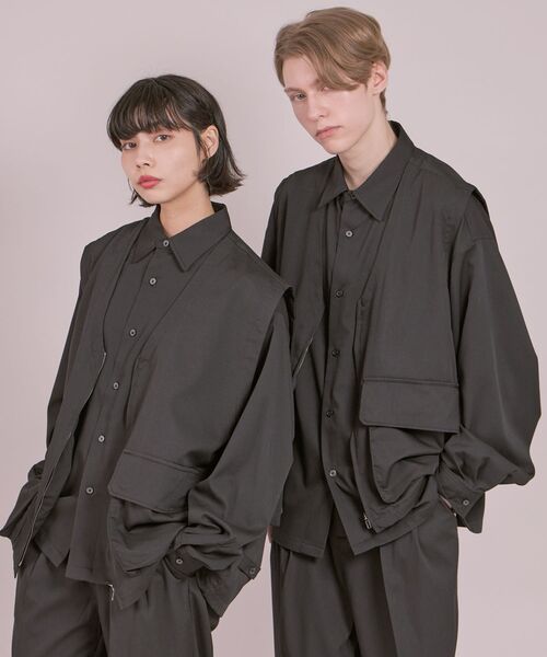 FFEIN(フェイン)の「【FFEIN(フェイン)】TR CARGO VEST / TR カーゴポケット ZIP ベスト(ベスト・メンズ・ライトグレー/チャコール/ブラック・MEDIUM/LARGE)」の5枚目の写真