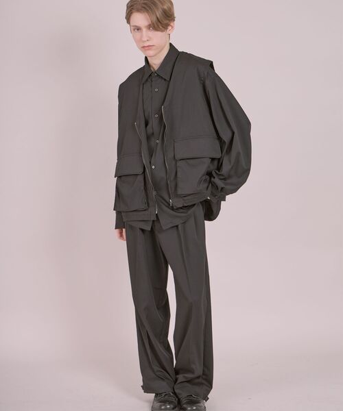 FFEIN(フェイン)の「【FFEIN(フェイン)】TR CARGO VEST / TR カーゴポケット ZIP ベスト(ベスト・メンズ・ライトグレー/チャコール/ブラック・MEDIUM/LARGE)」の8枚目の写真