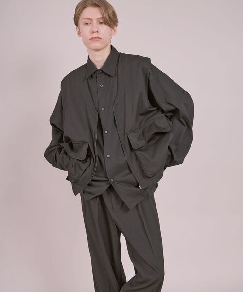 FFEIN(フェイン)の「【FFEIN(フェイン)】TR CARGO VEST / TR カーゴポケット ZIP ベスト(ベスト・メンズ・ライトグレー/チャコール/ブラック・MEDIUM/LARGE)」の11枚目の写真