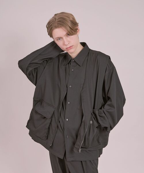FFEIN(フェイン)の「【FFEIN(フェイン)】TR CARGO VEST / TR カーゴポケット ZIP ベスト(ベスト・メンズ・ライトグレー/チャコール/ブラック・MEDIUM/LARGE)」の12枚目の写真