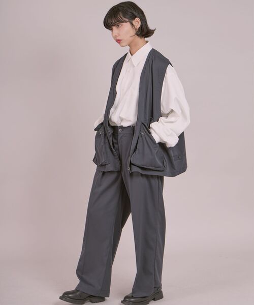 FFEIN(フェイン)の「【FFEIN(フェイン)】TR CARGO VEST / TR カーゴポケット ZIP ベスト(ベスト・メンズ・ライトグレー/チャコール/ブラック・MEDIUM/LARGE)」の22枚目の写真