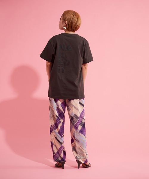 NOMINE(ノミネ)の「オリジナルロゴTシャツ(Tシャツ/カットソー・レディース・ホワイト/チャコールグレー/パープル/グレー/ホワイト系その他/レモンイエロー・フリー)」の10枚目の写真