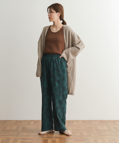 URBAN RESEARCH DOORS（アーバンリサーチドアーズ）の「リーフジオメプリントパンツ（その他パンツ・レディース・グリーン/ブラック・MEDIUM）」の4枚目の写真