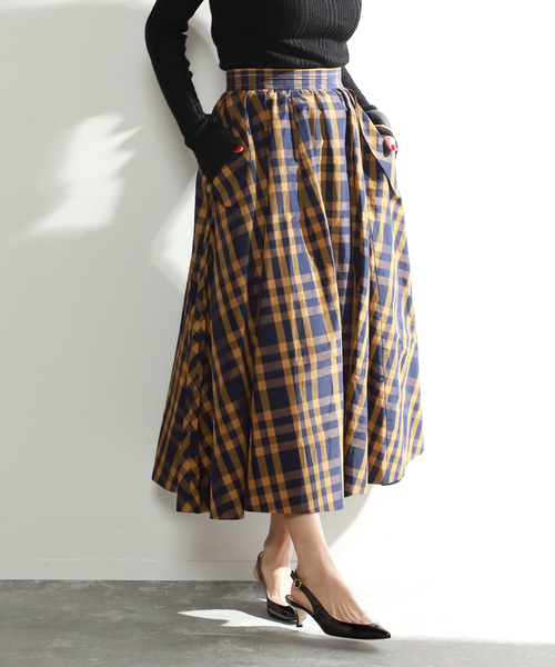 VERMEIL par iena（ヴェルメイユパーイエナ）の「後ろボタンペプラム