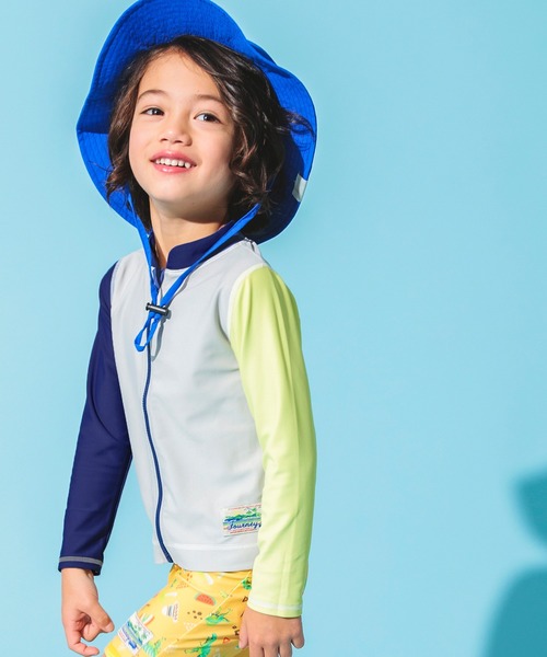 BREEZE（ブリーズ）の「【UVカット】前開き長袖ラッシュガード（ラッシュガード・キッズ・レインボー/ピンク/ブルー/ネイビー/ライム・80/130/90/120/140/100/110）」の5枚目の写真