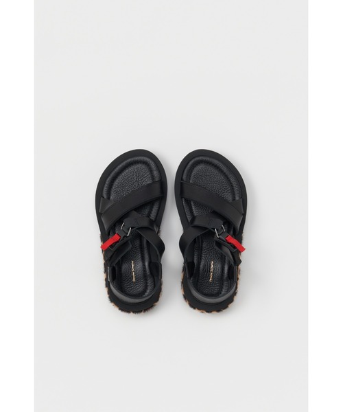 Hender Scheme（エンダースキーマ）の「meadow sandal（サンダル・メンズ・ブラック/ブラック系その他・1/5/4/6/2/7）」の4枚目の写真