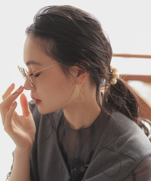 at.（アット）の「【at.】トリプルハートピアス（ピアス（両耳用）・レディース・シルバー/ゴールド・FREE）」の10枚目の写真