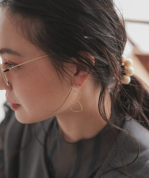 at.（アット）の「【at.】トリプルハートピアス（ピアス（両耳用）・レディース・シルバー/ゴールド・FREE）」の6枚目の写真