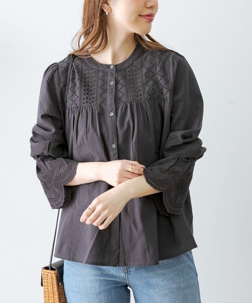 URBAN RESEARCH Sonny Label(アーバンリサーチサニーレーベル)の「2WAYスカラップコットンレースブラウス(シャツ/ブラウス・レディース・オフホワイト/グレー/ブラック/ラベンダー・FREE)」の15枚目の写真