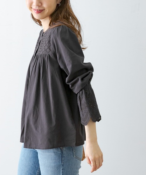 URBAN RESEARCH Sonny Label(アーバンリサーチサニーレーベル)の「2WAYスカラップコットンレースブラウス(シャツ/ブラウス・レディース・オフホワイト/グレー/ブラック/ラベンダー・FREE)」の17枚目の写真
