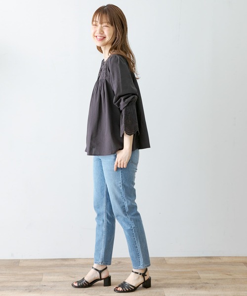 URBAN RESEARCH Sonny Label(アーバンリサーチサニーレーベル)の「2WAYスカラップコットンレースブラウス(シャツ/ブラウス・レディース・オフホワイト/グレー/ブラック/ラベンダー・FREE)」の22枚目の写真