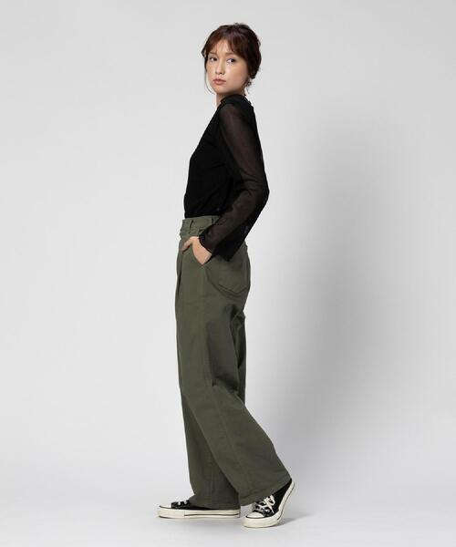 SOMETHING(サムシング)の「SOMETHING(サムシング)【レディース】チノタックトラウザー(その他パンツ・レディース・オリーブ・XS/S/M)」の22枚目の写真