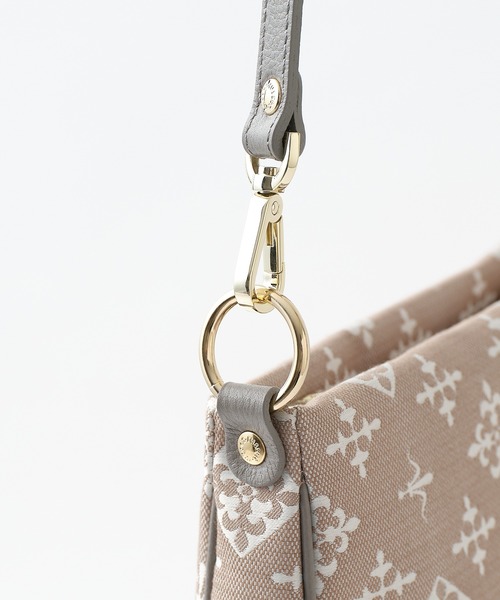 russet(ラシット)の「ショルダーバッグ(CE-1074-WEB)(ショルダーバッグ・レディース・ライトグレー/ベージュ・FREE)」の12枚目の写真