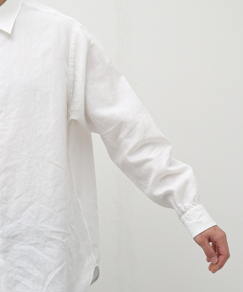 EDIFICE LA BOUCLE（エディフィスラブークル）の「【LA BOUCLE / ラブークル】リネン フレンチ レギュラーカラー シャツ（シャツ/ブラウス・メンズ・ホワイト/ブラック・1/2）」の8枚目の写真