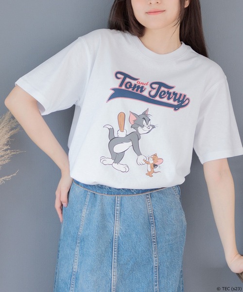Tom＆Jerry（トムアンドジェリー）の「【公式】トムとジェリー　クルーネック半袖Tシャツ（Tシャツ/カットソー・メンズ・オートミール/ネイビー/ホワイト/サックスブルー・M/L）」の2枚目の写真