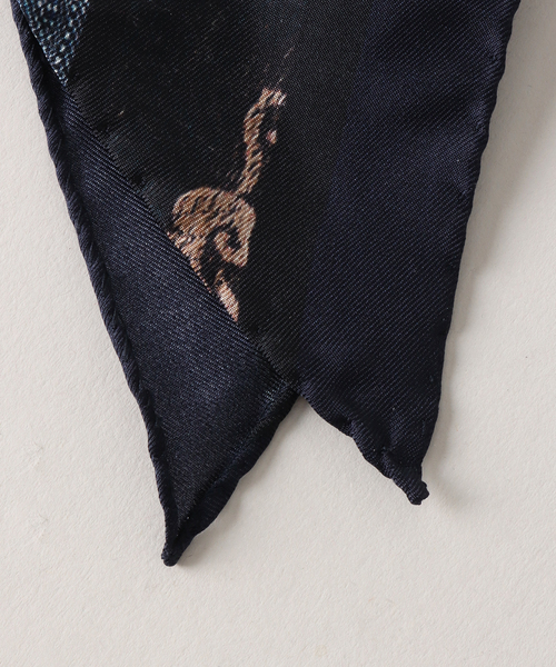 VERMEIL par iena（ヴェルメイユパーイエナ）の「【PIERRE-LOUIS MASCIA/ピエールルイマーシャ】ひし形スカーフ（バンダナ/スカーフ・レディース・ネイビー・FREE）」の7枚目の写真