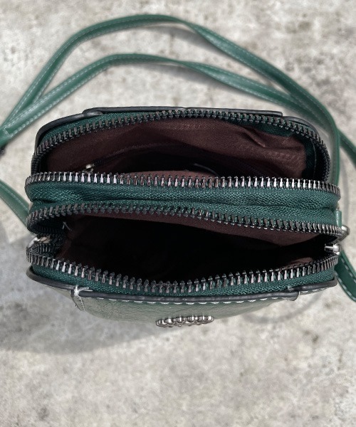 SEN TOKYO(セントーキョー)の「ヴィンテージ風 コンチョボタン ショルダーミニバック(ショルダーバッグ・レディース・ブラック/ブラウン/グリーン/ワインレッド・FREE)」の20枚目の写真