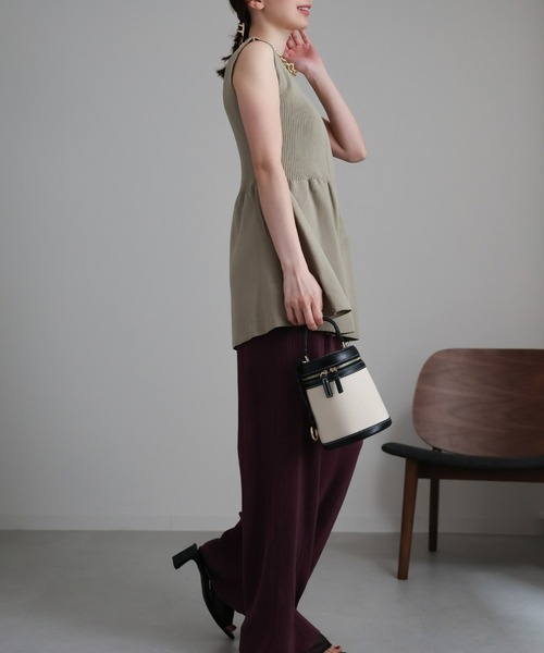 sakishimatokyo（サキシマトーキョー）の「ペプラムソウバリベスト（ベスト・レディース・ブラック/グレイッシュベージュ/オフホワイト/チャコール・FREE）」の22枚目の写真