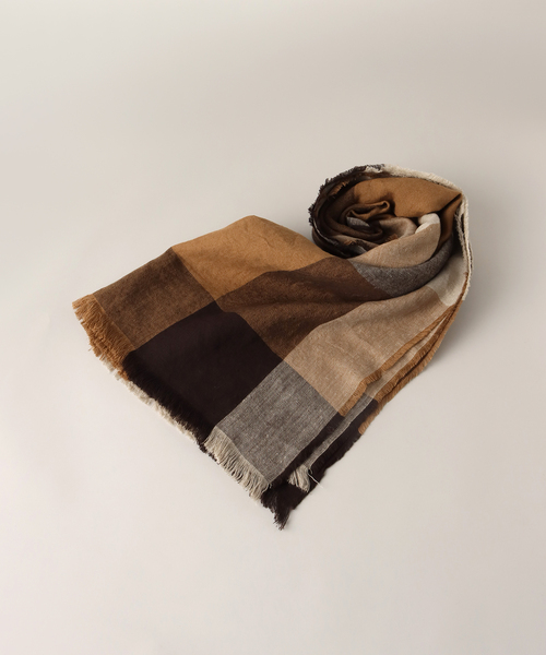 VERMEIL par iena（ヴェルメイユパーイエナ）の「【PLAIDIE/プレディ】STOLE（ベージュ A）（ストール/ショール・レディース・ベージュ系その他・FREE）」の14枚目の写真