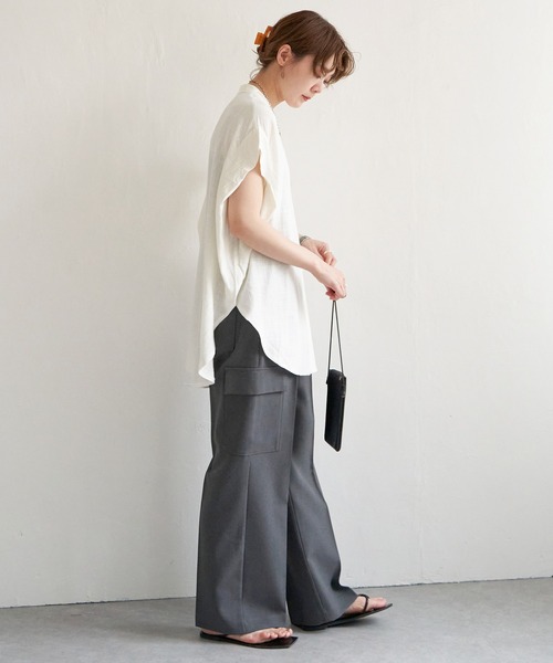 notch.（ノッチ）の「麻混ショルダータックブラウス（シャツ/ブラウス・レディース・ベージュ/オフホワイト・M）」の18枚目の写真