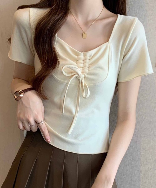 NANEA(ナネア)の「フロントシャーリング スクエアネックTシャツ(Tシャツ/カットソー・レディース・ブラウン/ピンク/キナリ・SMALL/MEDIUM)」の8枚目の写真