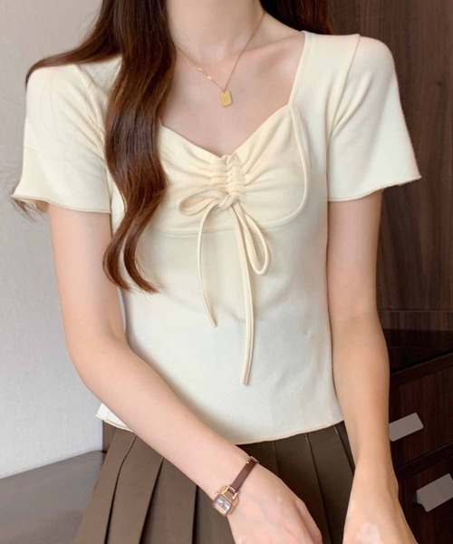 NANEA(ナネア)の「フロントシャーリング スクエアネックTシャツ(Tシャツ/カットソー・レディース・ブラウン/ピンク/キナリ・SMALL/MEDIUM)」の9枚目の写真