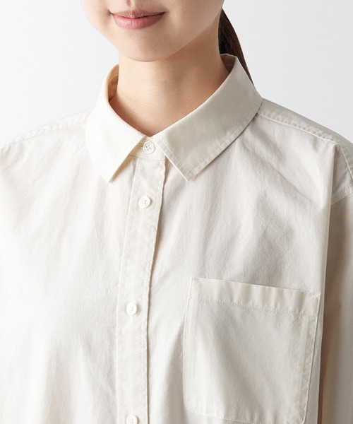 無印良品（ムジルシリョウヒン）の「洗いざらしブロードレギュラーカラー長袖ワンピース（ワンピース・レディース・オフホワイト/ブラウン系/ブラック・XXL/S/XL/L/XS/M）」の7枚目の写真