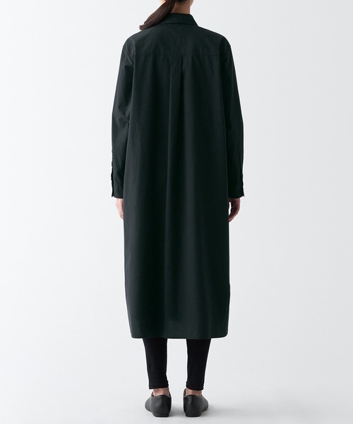 無印良品（ムジルシリョウヒン）の「洗いざらしブロードレギュラーカラー長袖ワンピース（ワンピース・レディース・オフホワイト/ブラウン系/ブラック・XXL/S/XL/L/XS/M）」の16枚目の写真